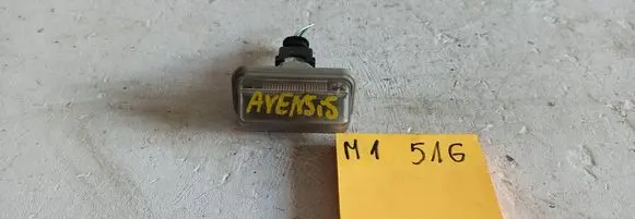 Toyota Avensis T250 Number plate light 17337