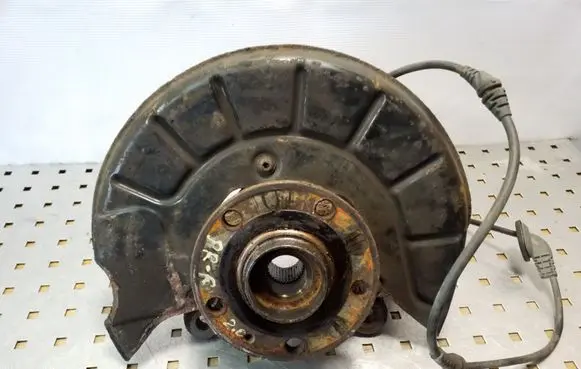 Seat Altea XL Front wheel hub