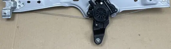 Buick Enclave II Front door window regulator with motor 84220347