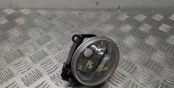 Toyota Prius (XW30) Front fog light 1331403