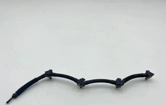 Seat Alhambra (Mk2) Fuel injector supply line/pipe 