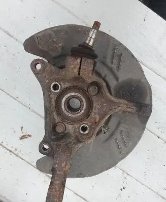 Subaru Forester SH Front wheel hub spindle knuckle
