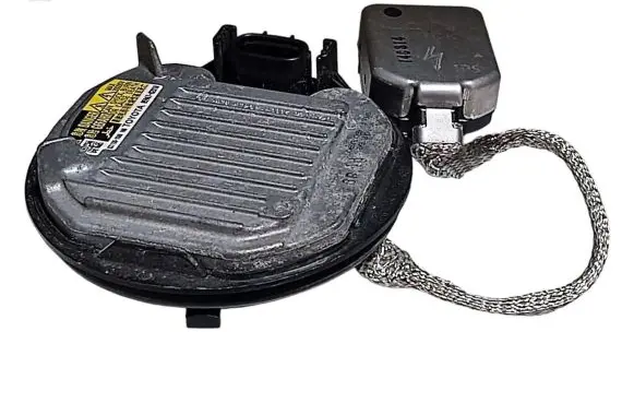 Toyota Verso Headlight ballast module Xenon 8596702010 0311001060