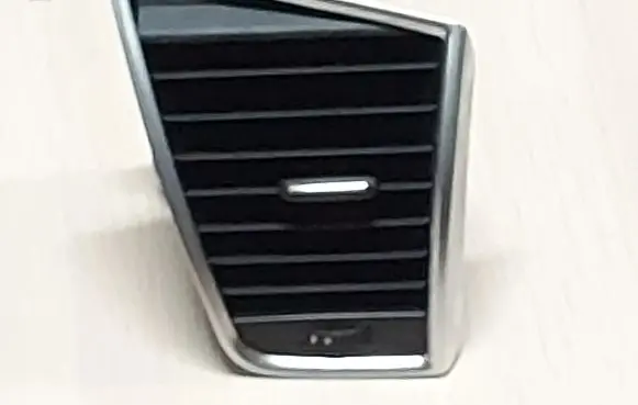 Audi Q5 SQ5 Dashboard side air vent grill/cover trim 8R1820902F
