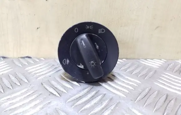 Volkswagen Touran I Light switch 1T0941431B