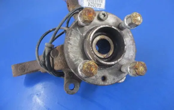 Nissan Micra Front wheel hub spindle knuckle