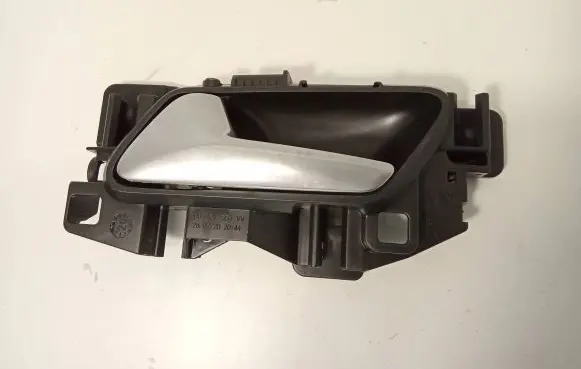 Peugeot 308 Front door interior handle 25527W01 311309 311339