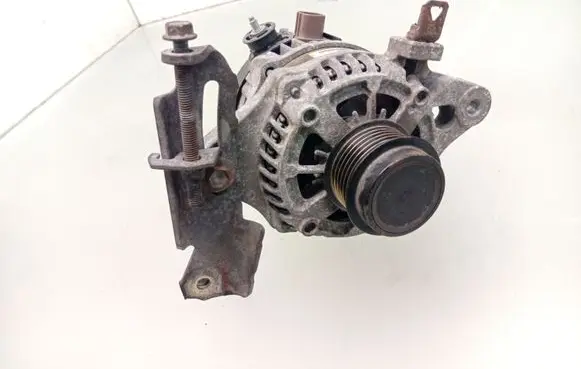 Toyota Avensis T270 Generator/alternator 270600T180