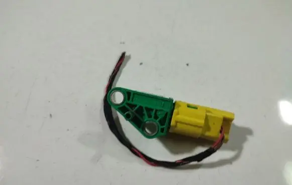 Skoda Octavia Mk2 (1Z) Airbag deployment crash/impact sensor 1K0909606