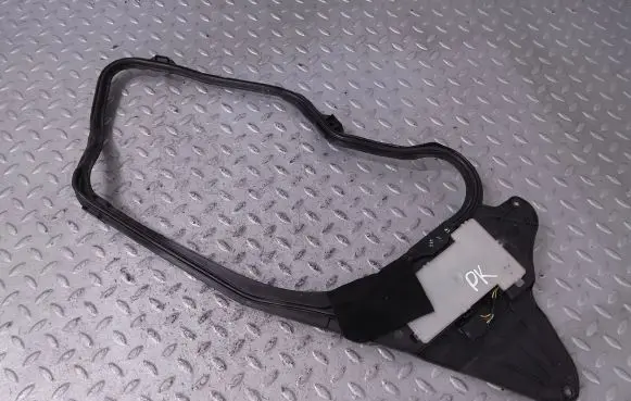 Mercedes-Benz CL C215 Keyless system antenna A2158201775 2158201775