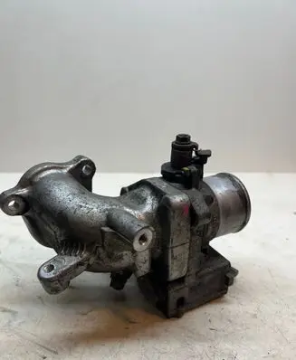 Toyota Corolla Verso E121 Throttle valve 8967221020