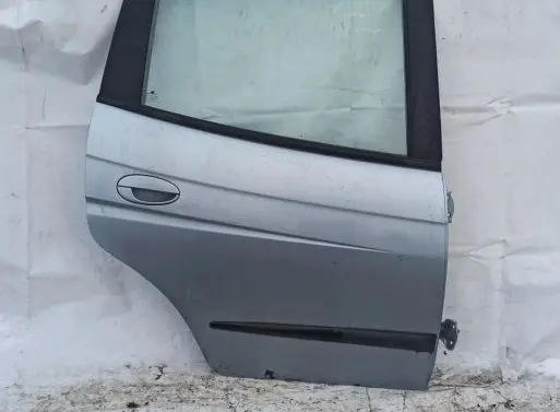 Chevrolet Tacuma Rear door Sidabrine