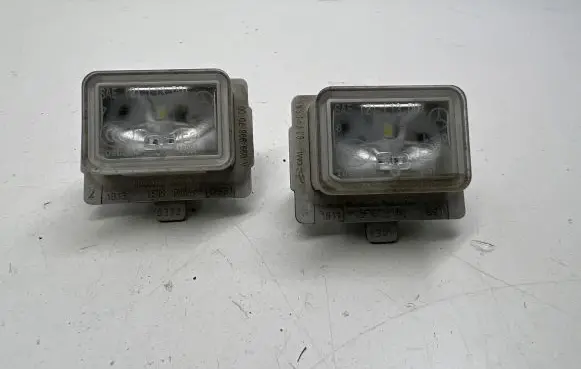 Mercedes-Benz E W213 Number plate light A0999067000