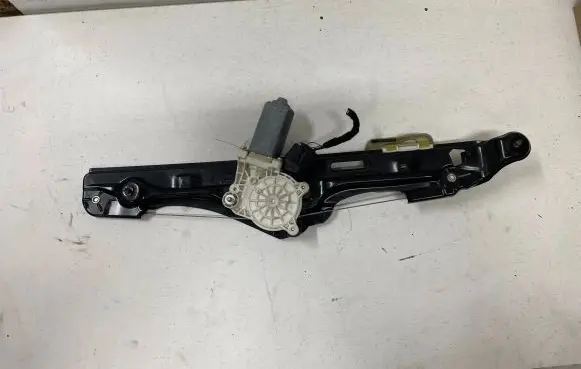 BMW X4 F26 Rear door window regulator with motor 7335601