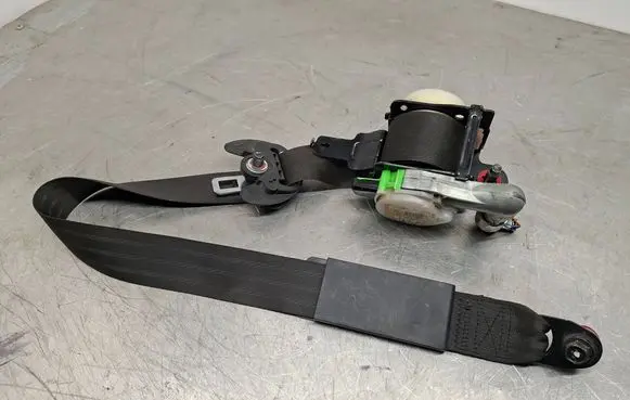 KIA Venga Front seatbelt 888801P000EQ