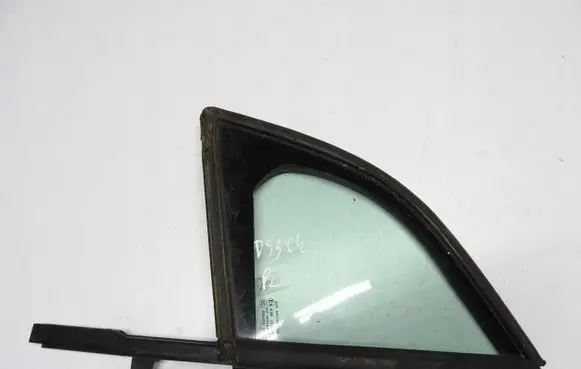 Toyota Auris 150 Sliding door window/glass 43R007951