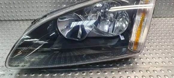 Ford Focus Headlight/headlamp 