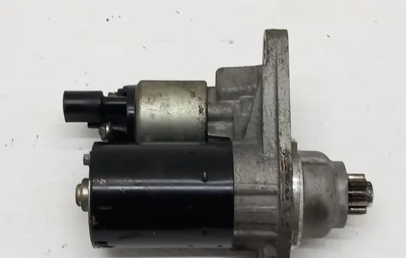 Skoda Fabia Mk2 (5J) Starter motor 0001120406