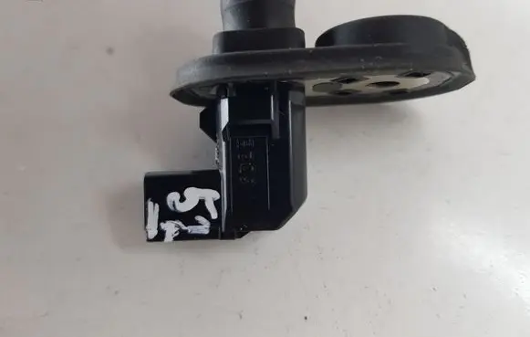 Honda CR-V Rear door sensor 
