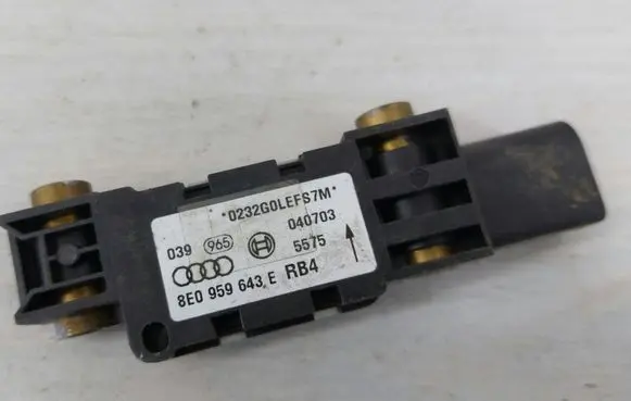 Audi A4 S4 B6 8E 8H Airbag deployment crash/impact sensor 8E0959643A