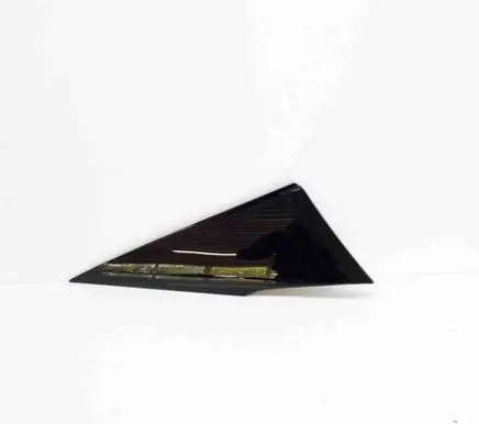 Rear fender molding trim