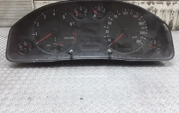Audi A6 S6 C5 4B Speedometer (instrument cluster) 4B0919860F