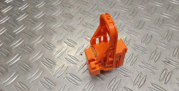 Toyota Prius+ (ZVW40) Fuse 4Z19G