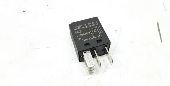 Porsche Cayenne (9PA) Other relay 7M0951253C