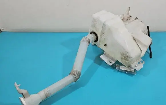 Peugeot 4007 Windshield washer fluid reservoir/tank IMPRK1440081