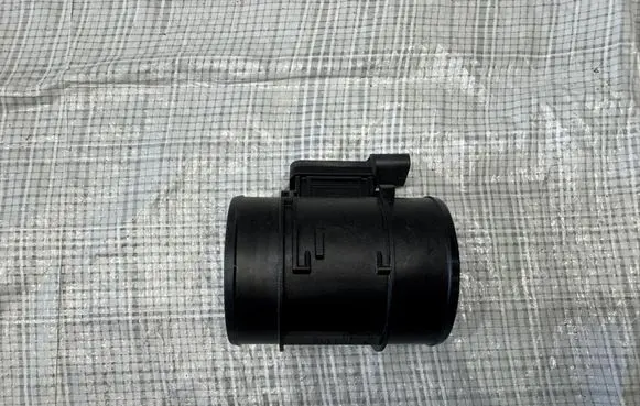 Jeep Compass Mass air flow meter 68382358AB