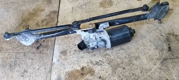 Hyundai Santa Fe Front wiper linkage and motor 981102B000 035418070