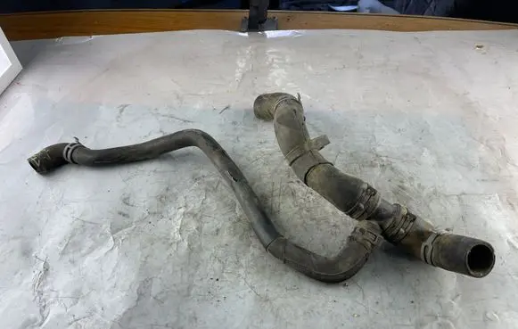 Seat Ibiza IV (6J,6P) Engine coolant pipe/hose 6R0122101
