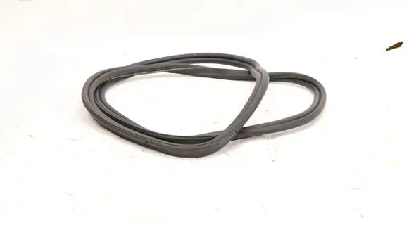 BMW M3 G80 Seal rubber (tailgate) 7430617