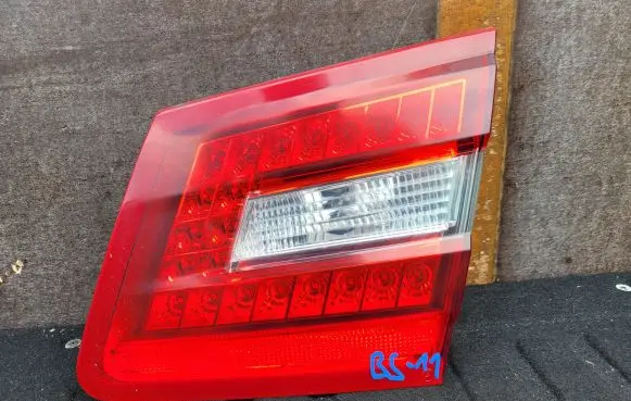 Mercedes-Benz E W212 Tailgate rear/tail lights