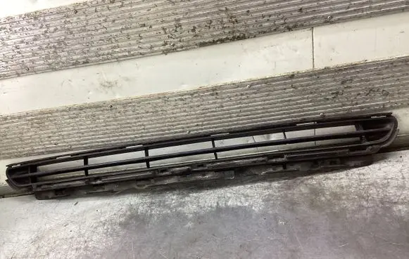 Citroen C5 Front bumper upper radiator grill 9682331677 2003051