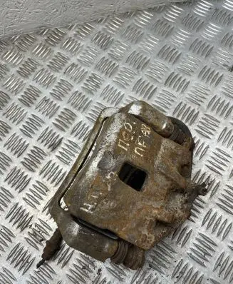 Hyundai Tucson JM Front brake caliper