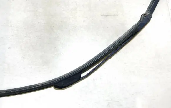 Honda Element Front wiper blade arm