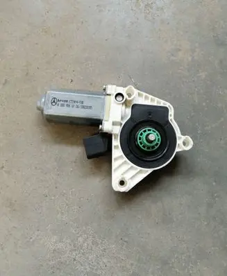 Mercedes-Benz E W238 Front door window regulator motor C72414100 A0009066106 20028285
