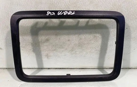 Skoda Fabia Mk2 (5J) Radio/GPS head unit trim 5j0858069