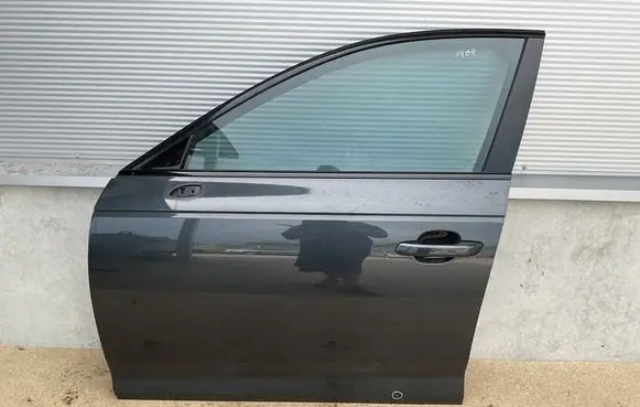 Audi A4 S4 B9 Front door LX7L