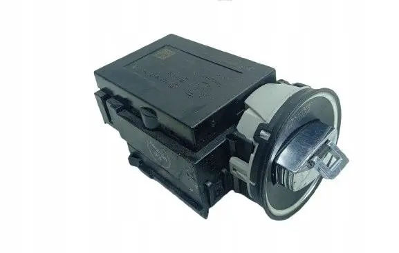 Volkswagen PASSAT B6 Ignition lock 3C0905843N