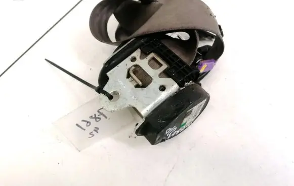 Audi A6 S6 C6 4F Front seatbelt 605404800 008R000
