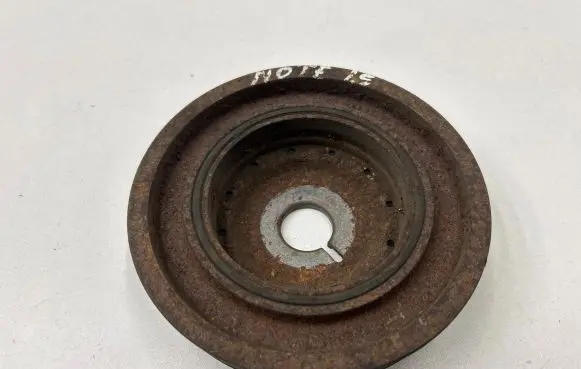 Nissan Note (E11) Crankshaft pulley