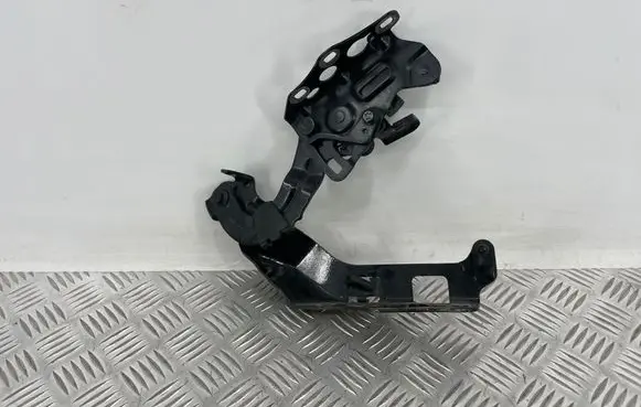Mercedes-Benz C W205 Engine bonnet/hood hinges A2058800828