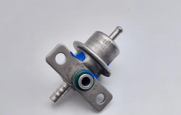 Ford Galaxy Fuel pressure regulator 0280160540 96WF9C968AA