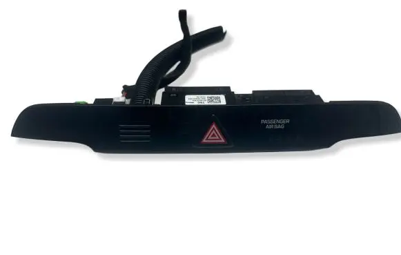Hyundai Tucson TL Hazard light switch 93700D7800 1907180001056