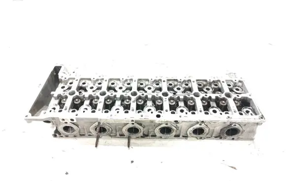 BMW 5 GT F07 Engine head 7812929 7781114
