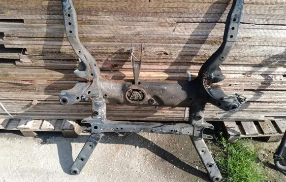 Volkswagen Crafter Front subframe