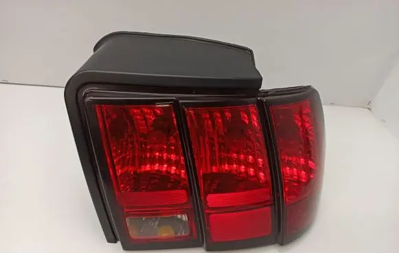 Ford Mustang IV Rear/tail lights XR3313B504