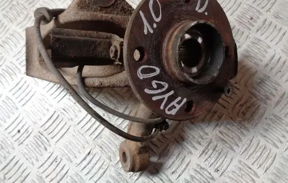 Toyota Aygo AB40 Front wheel hub